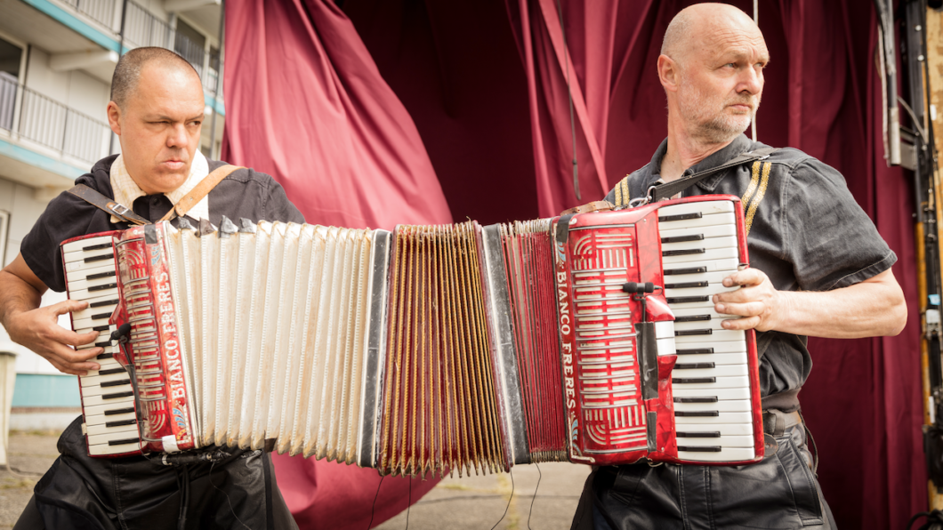 BRAS - twee mannen aan 1 accordeon